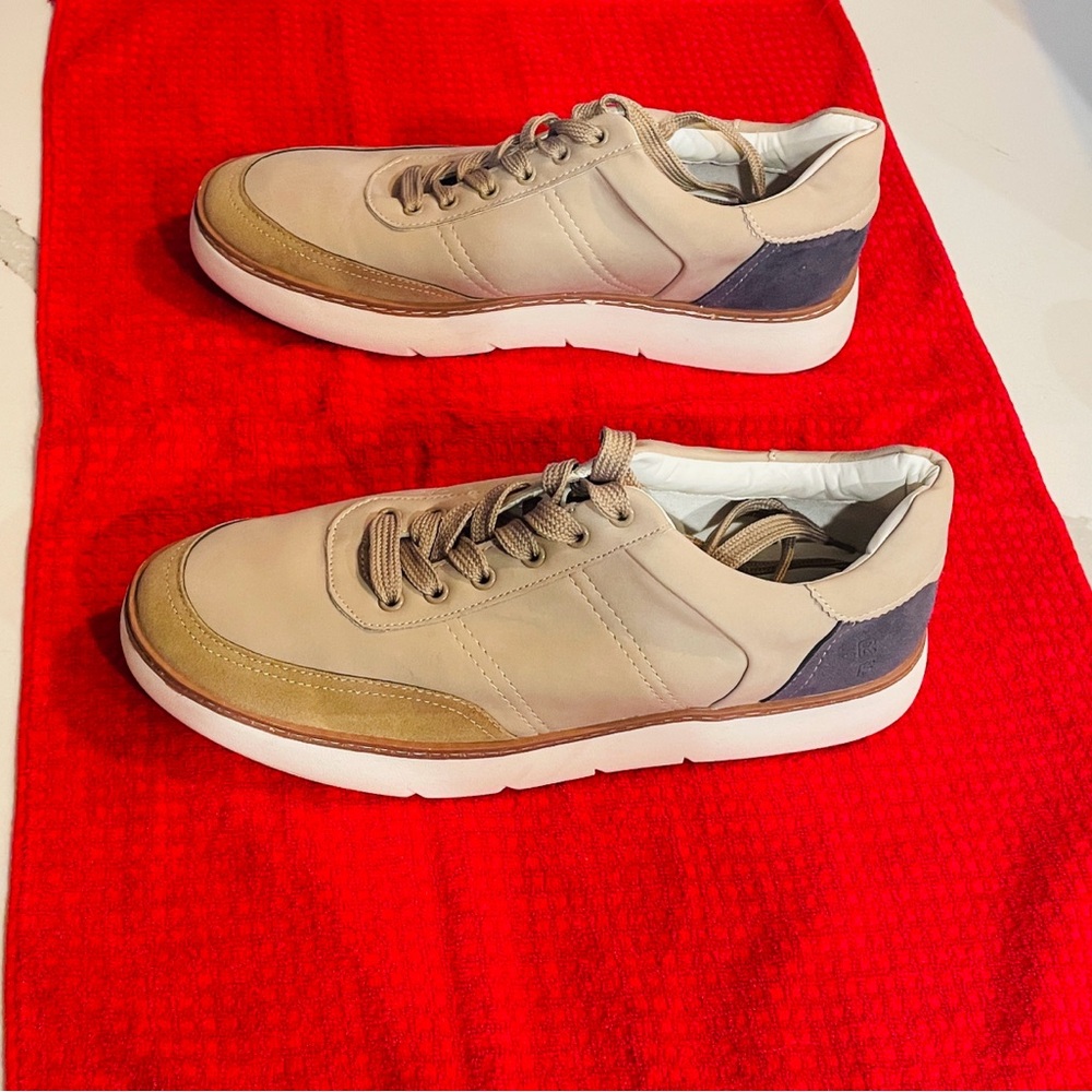 Reserved Footwear Men’s Casual Sneakers Beige/Tan Suede Accents Size 10